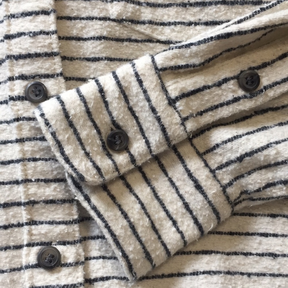 Madewell Oversized Button Down - image 8